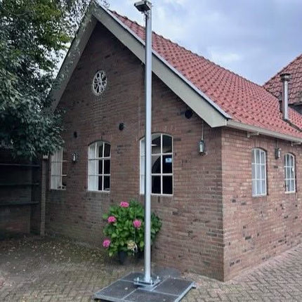 AlarmsysteemExpert.nl Cameramast verplaatsbaar aluminium 3 meter Ø 90mm met tegelframe
