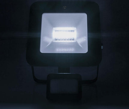 Nedis Nedis SmartLife LED-Flutlicht mit Bewegungssensor